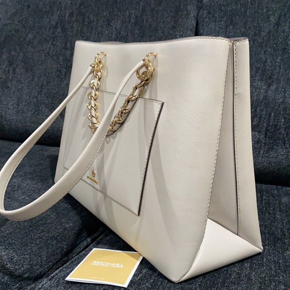 Michael Kors Cece Bag - Picture 10 of 12